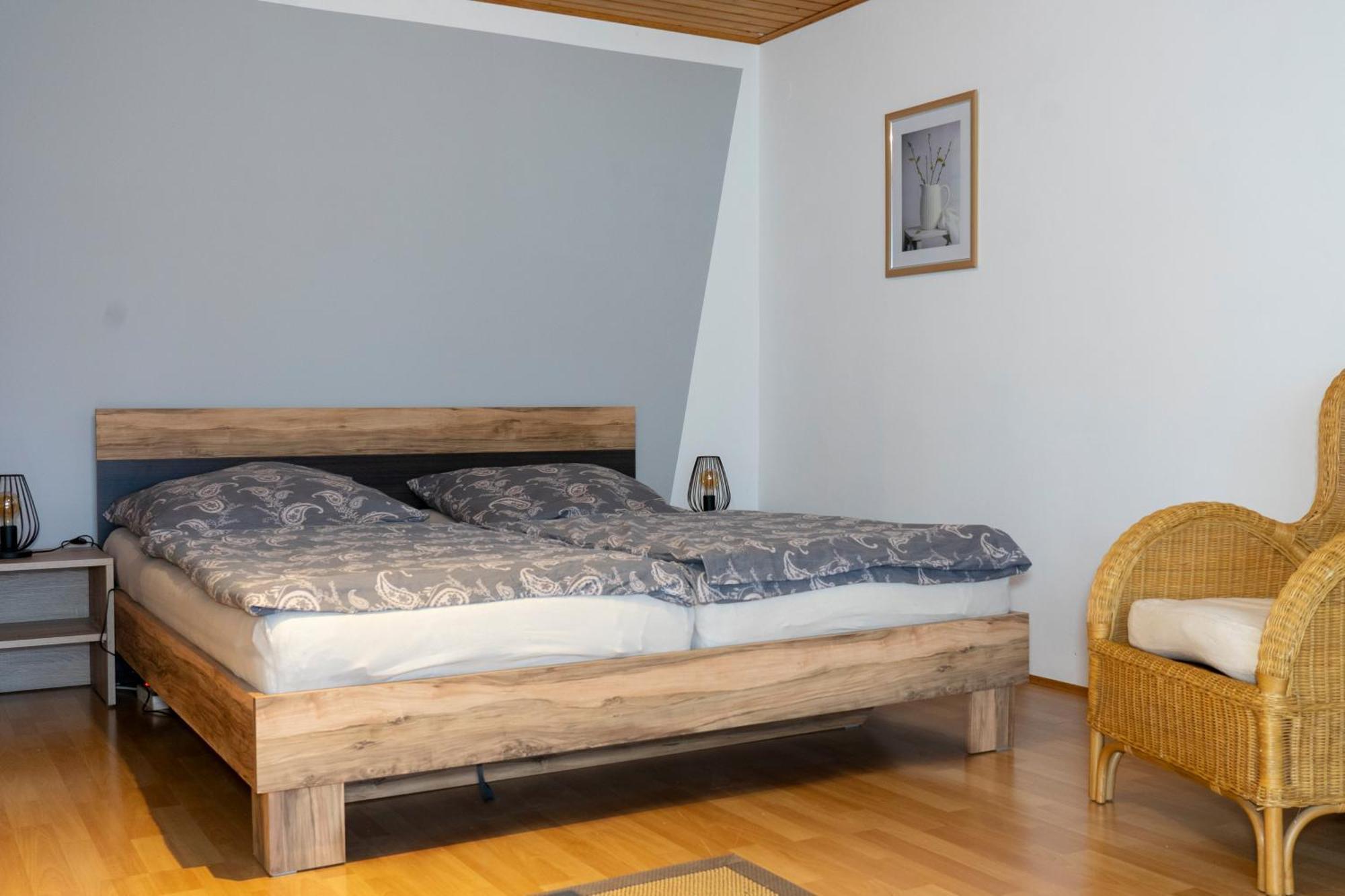 Ferienwohnung In Woerrstadt Luaran gambar